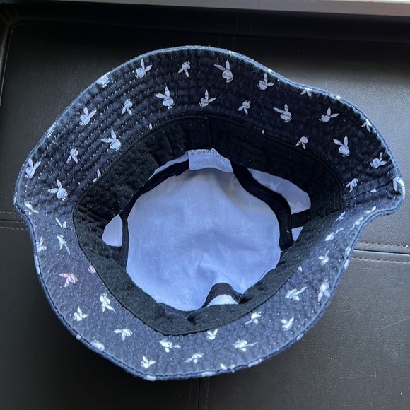 Playboy | Bunny Bucket Hat - Picture 5 of 9